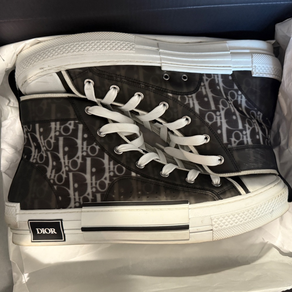 MENS Dior B23 High-Top sneaker SIZE 10 in white and black Dior Oblique canvas